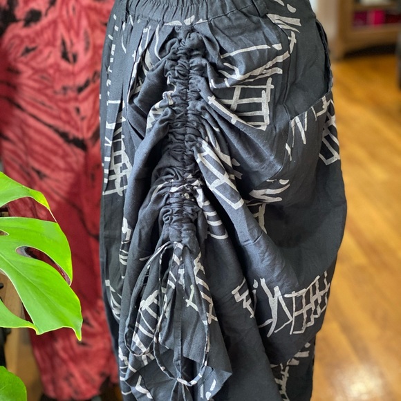 Skirt - elastic back with pockets and retro design - Picture 7 of 7